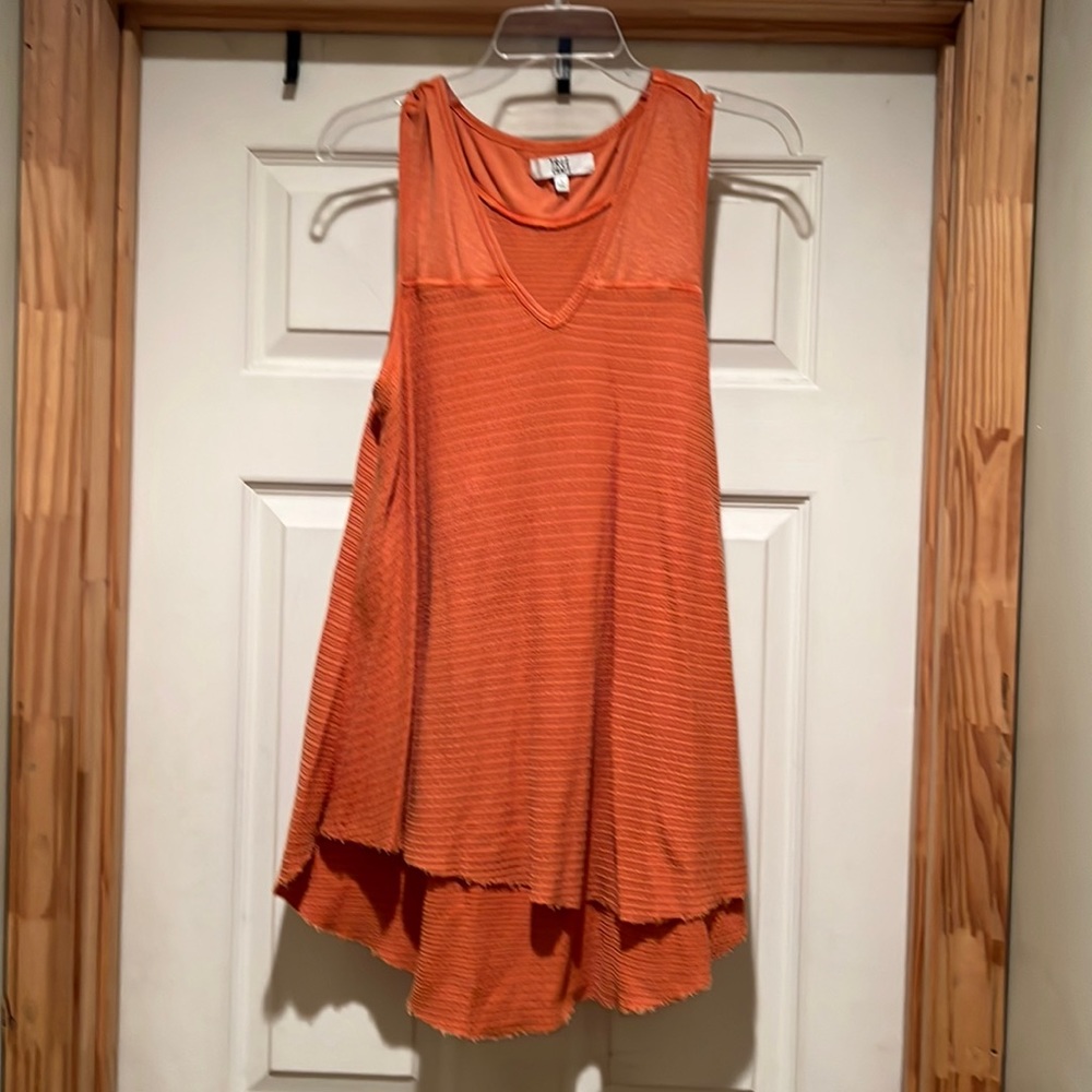 Super cute flowing tank or tunic.